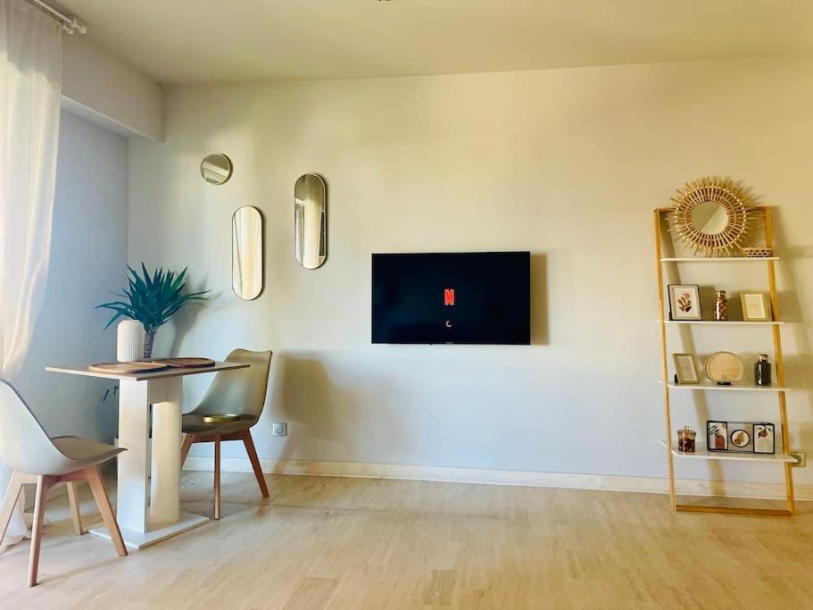 17Bijou-Plage Antibes Exterior photo